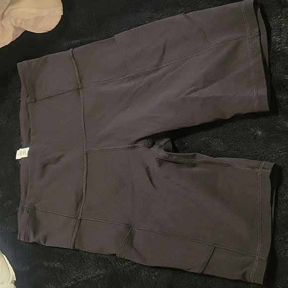 Black lulu shorts - Picture 2 of 4